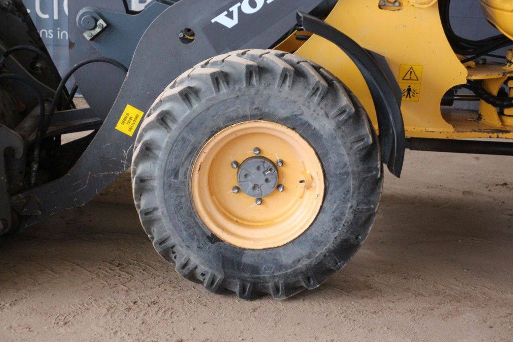 Radlader Volvo L25F-P Diesel 36,4 kW 2013