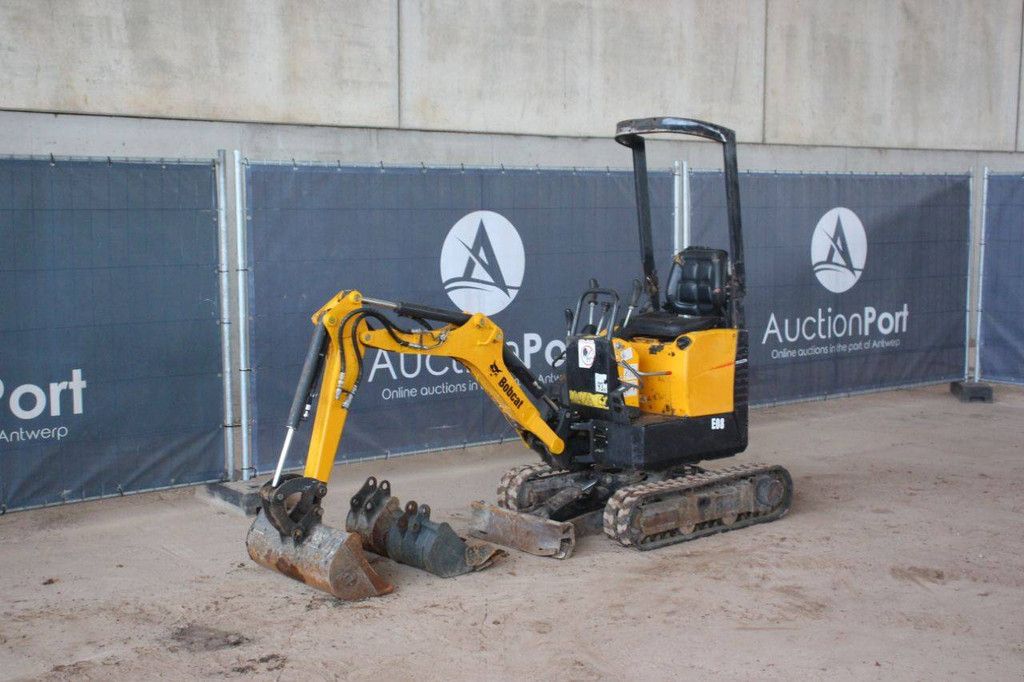 Minigraver Bobcat E08 Diesel 7.4kW