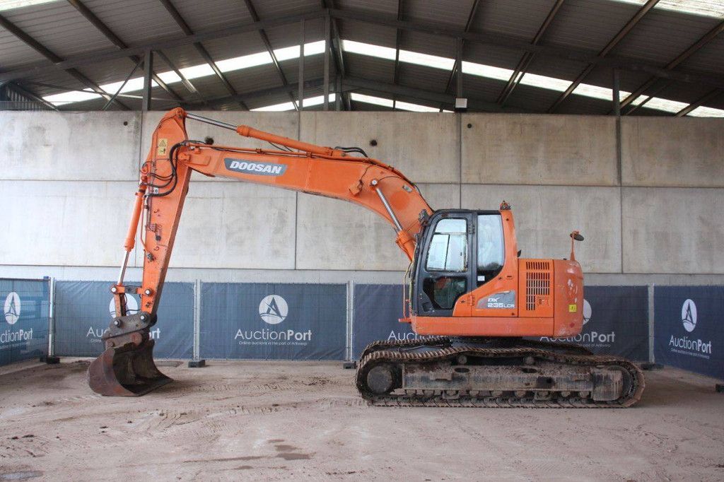 Doosan DX235LCR Diesel 129kW Crawler Excavator 2014