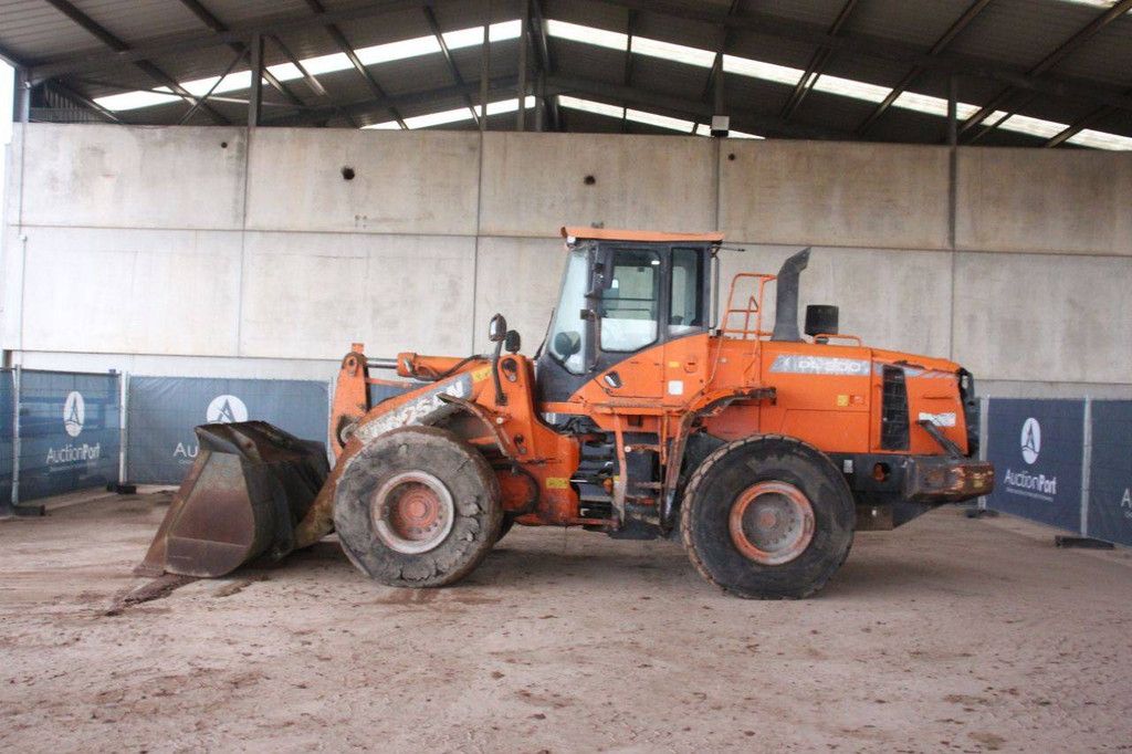 Wheel loader Doosan DL300-3 Diesel 202kW 2013
