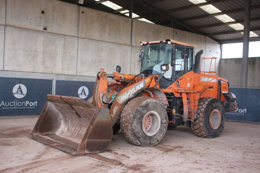 Wheel loader Doosan DL300-3 Diesel 202kW 2013