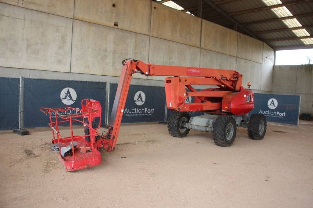 Manitou 200 01J Diesel Articulated Boom Lift 2013