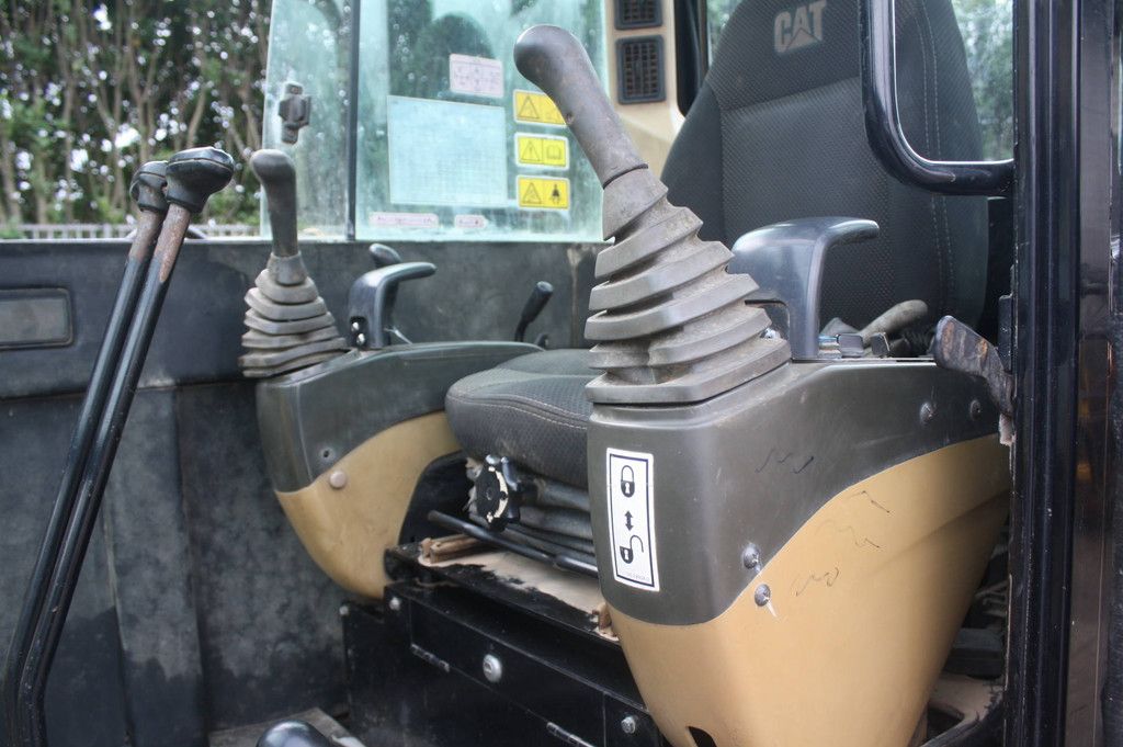 Crawler excavator Caterpillar 306 Diesel 2012