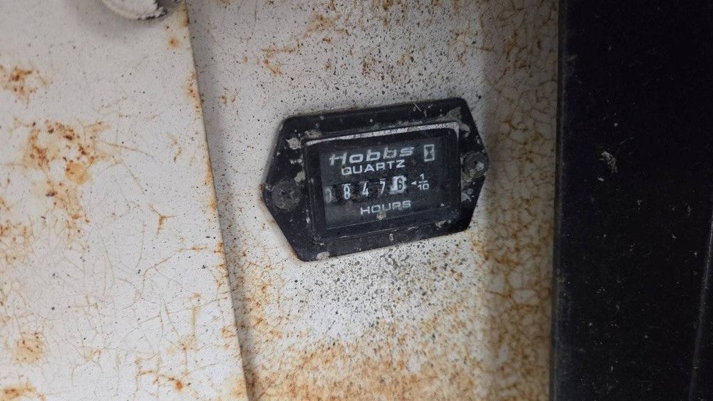 Scissor lift Aichi RV041H Electric 4m