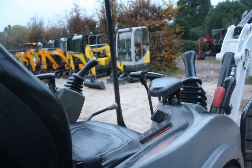Mini excavator Bobcat E19 Diesel 2016