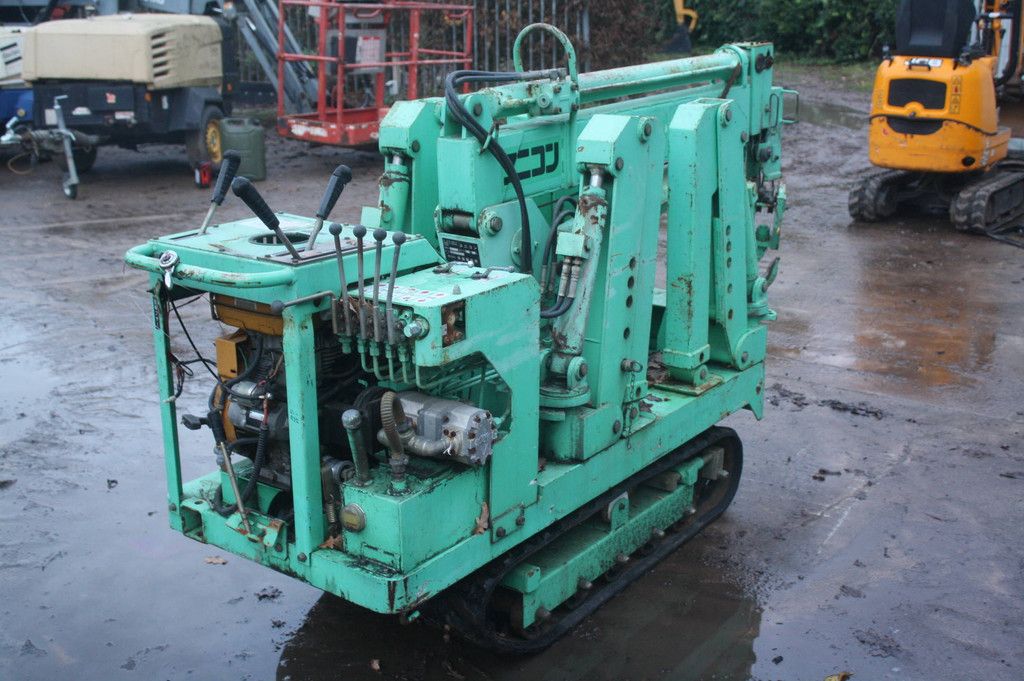 Mini crane Unikon Tadano SK1900 7m Petrol