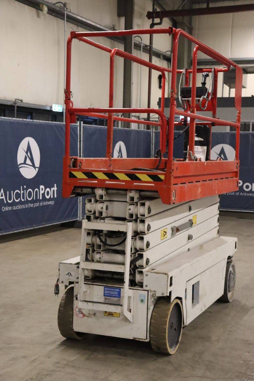 Scissor lift Iteco IT10090 Electric 12m 2014