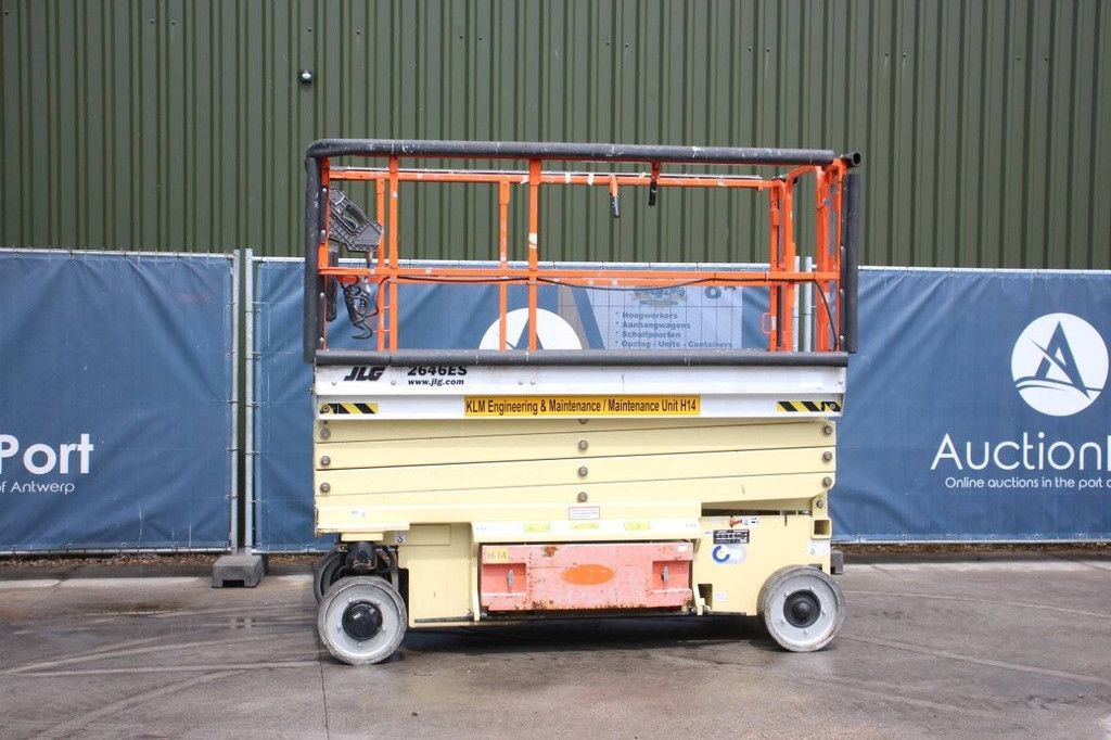 JLG 2646ES Electric Scissor Lift 9.9m 2014