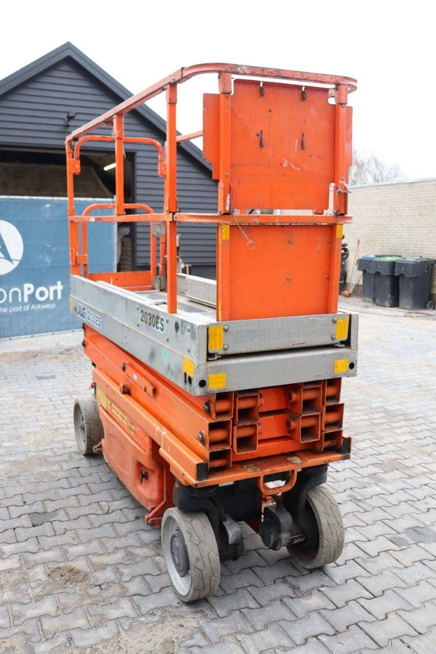 JLG 2030ES Electric Scissor Lift 8.1m 2008