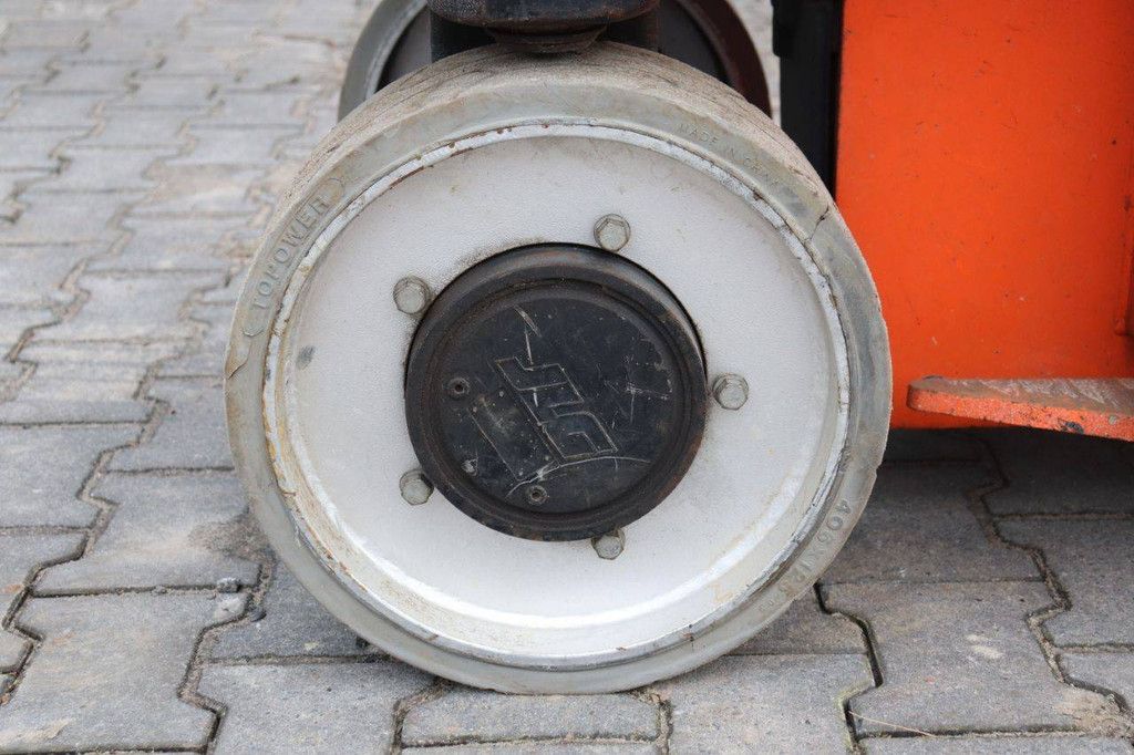 JLG 2030ES Electric Scissor Lift 8.1m 2008