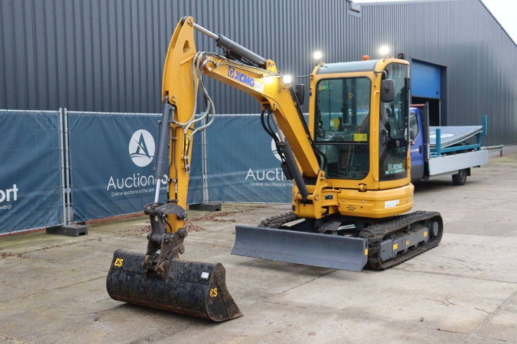 Rupsgraafmachine XCMG XE35E Diesel 18.2kW