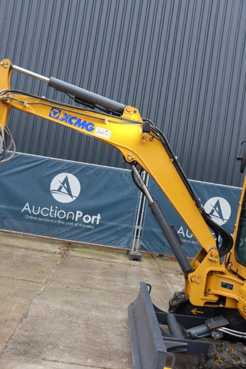 Rupsgraafmachine XCMG XE35E Diesel 18.2kW