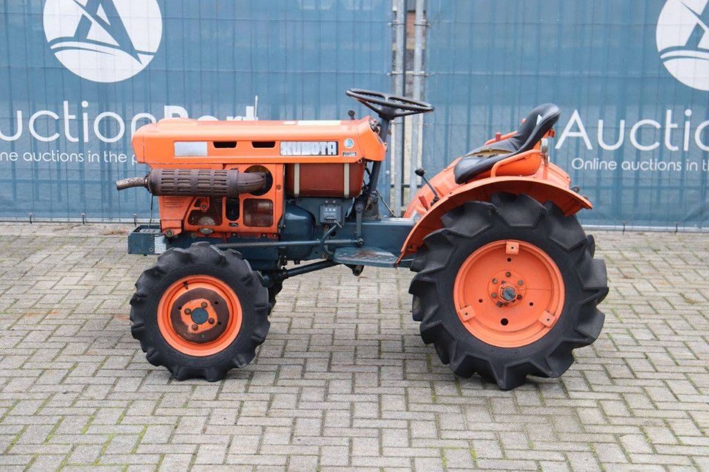 Mini tractor Kubota B7001 Diesel 14hp