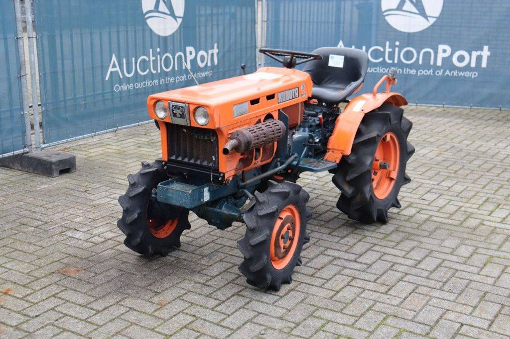 Mini tractor Kubota B7001 Diesel 14hp