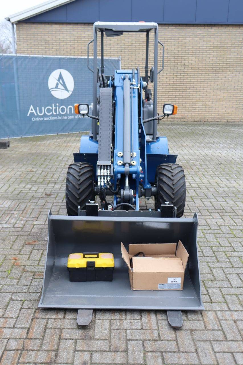 V-Tech E606 TELE Electric articulated loader 2024