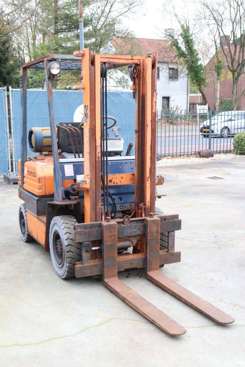 Heftruck Toyota 42-5FG14 LPG 1350kg 3.0m 1990