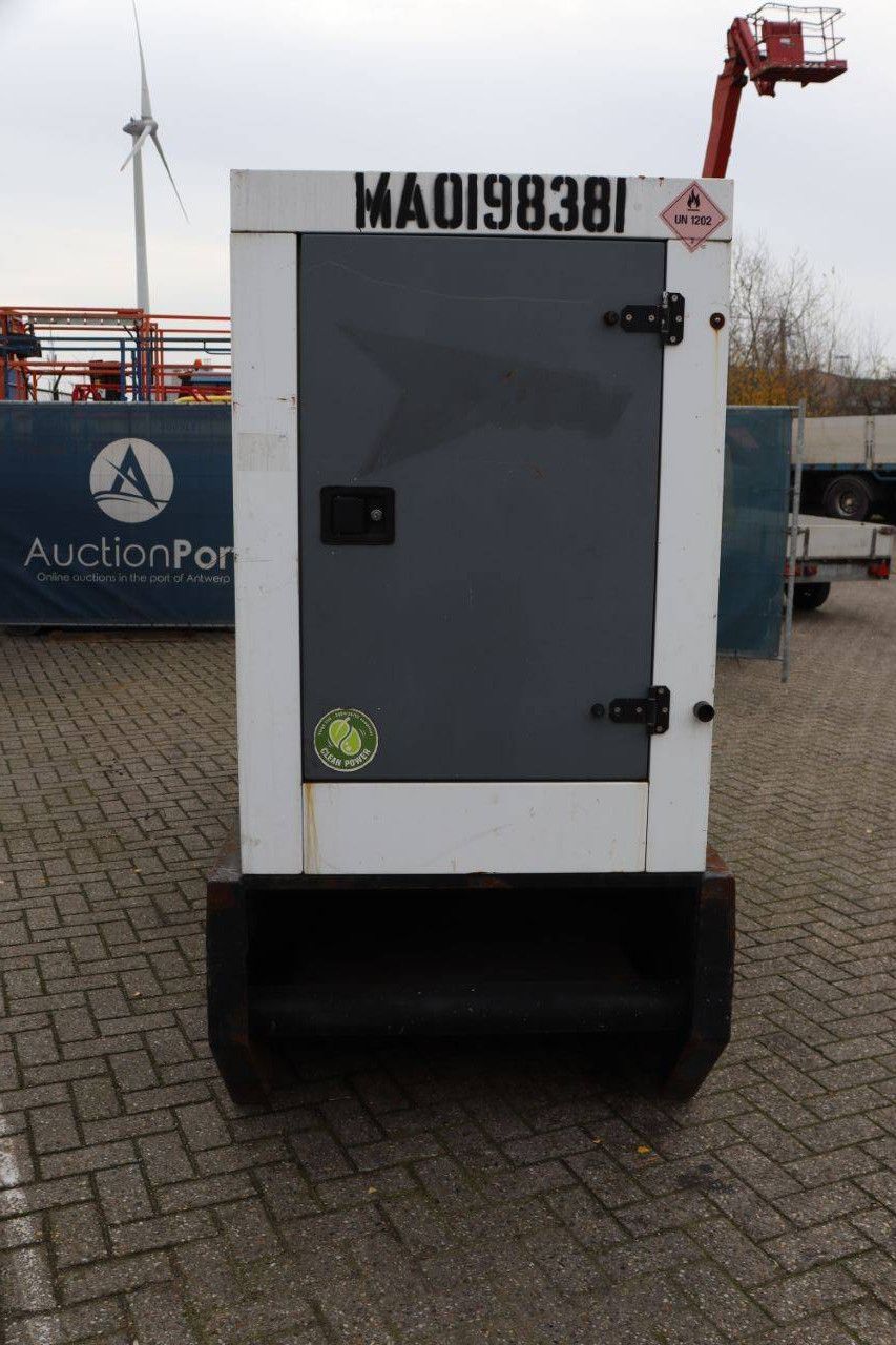 Generator SDMO R165 Diesel 165kVA