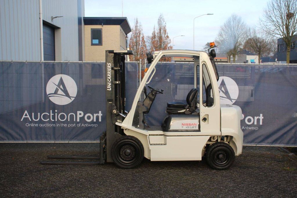 Forklift Nissan Y1D2A25Q Diesel 2100kg 4.5m 2014