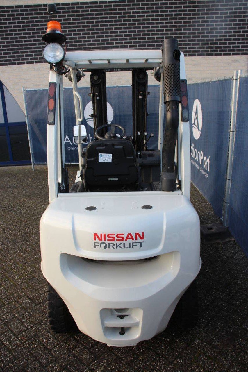 Forklift Nissan Y1D2A25Q Diesel 2100kg 4.5m 2014