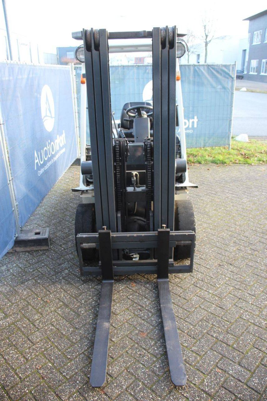 Forklift Nissan Y1D2A25Q Diesel 2100kg 4.5m 2014