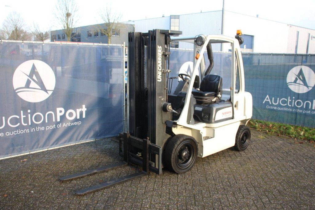 Forklift Nissan Y1D2A25Q Diesel 2100kg 4.5m 2014