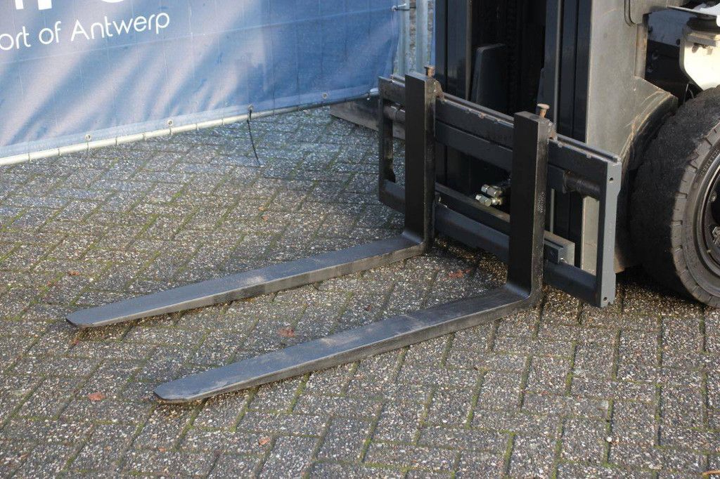 Forklift Nissan Y1D2A25Q Diesel 2100kg 4.5m 2014