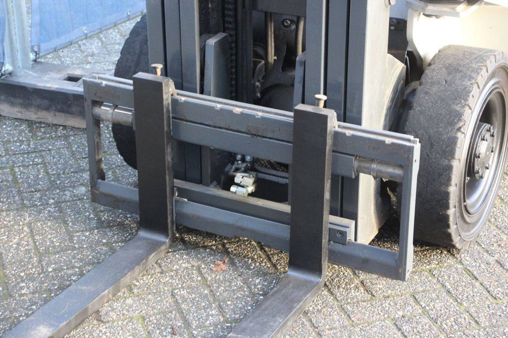 Forklift Nissan Y1D2A25Q Diesel 2100kg 4.5m 2014