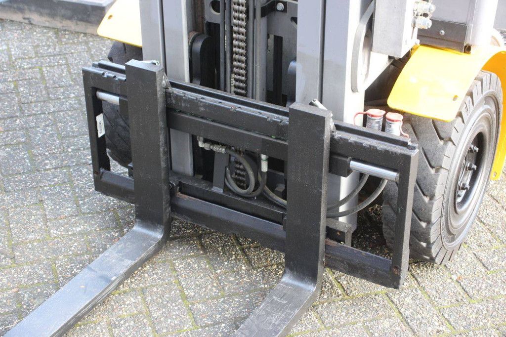 Forklift Jungheinrich TFG320s LPG 2000kg 4.4m 2019