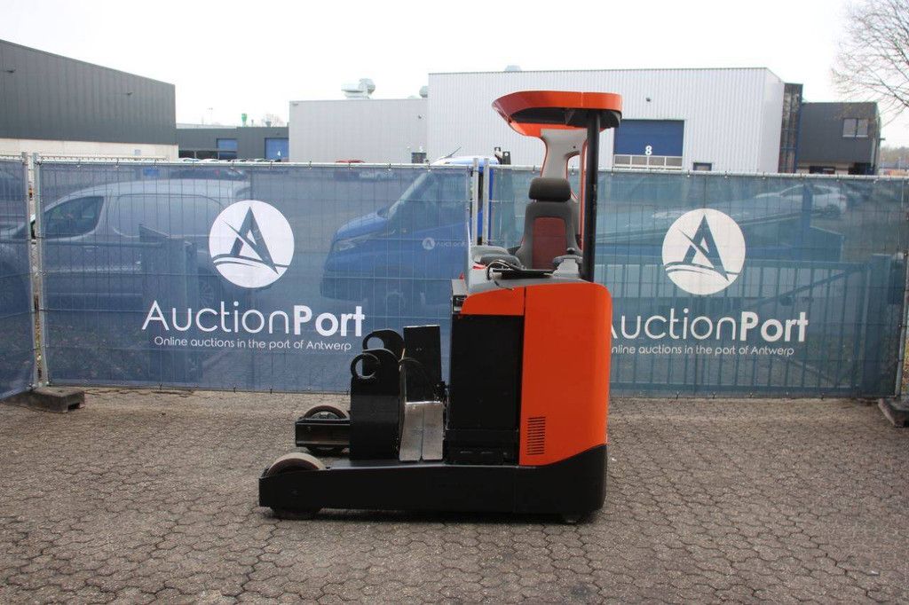 Reach truck Toyota RRE180 Electric 1800kg 2017