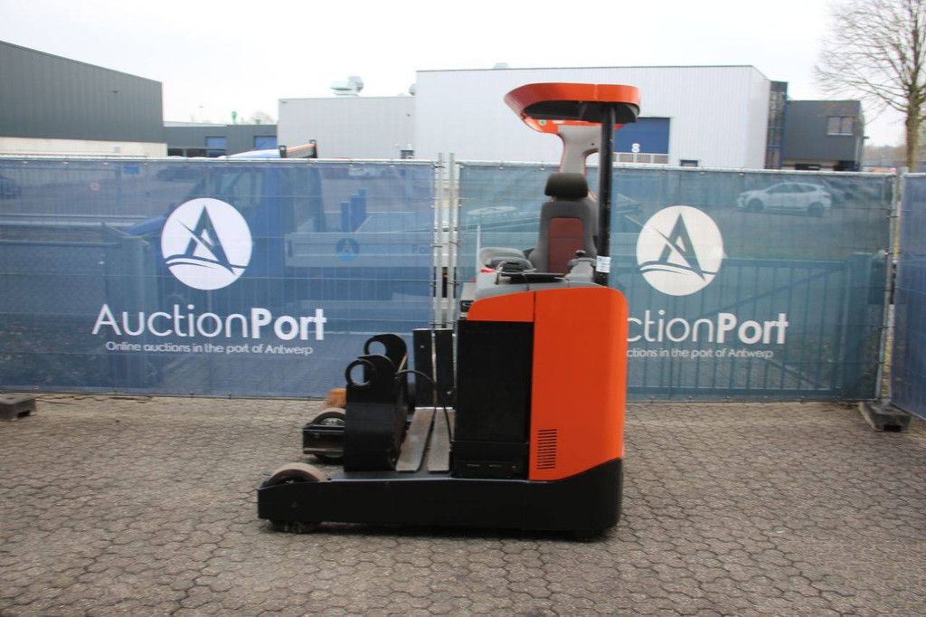 Reach truck Toyota RRE180 Electric 1800kg 2017