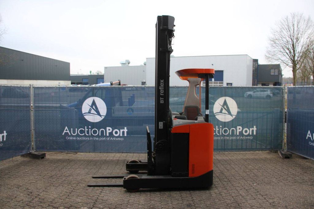 Reach truck BT RRE140 Electric 1400kg 2010