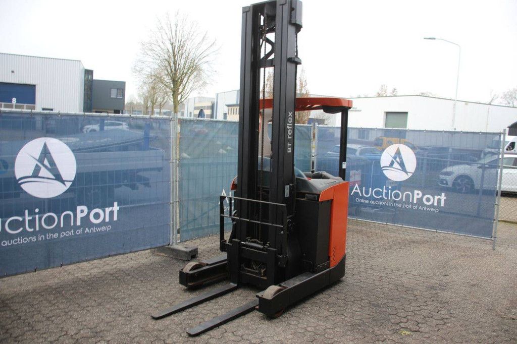Reach truck BT RRE140 Electric 1400kg 2010