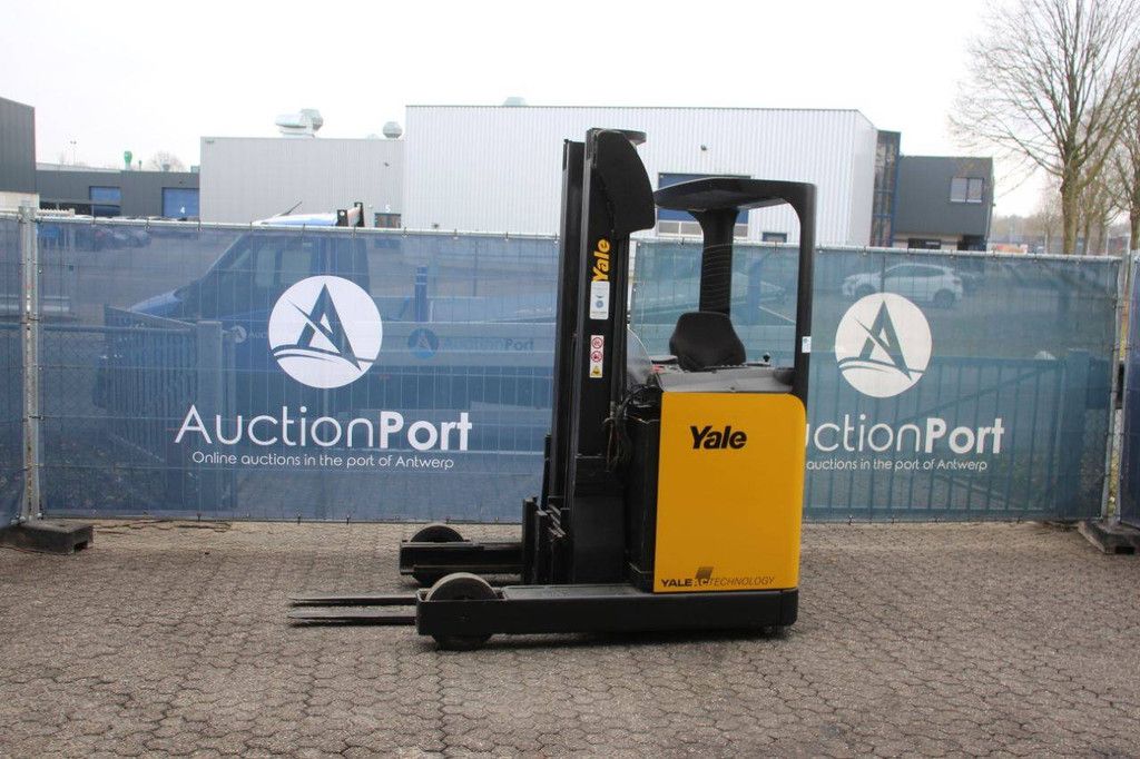 Reach truck Yale MR16 Electric 1600kg 5.5m 2007