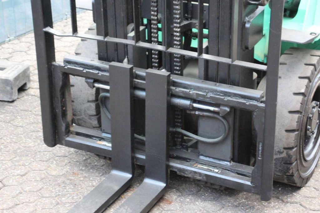 Heftruck Mitsubishi FG25NT LPG 2500kg 4.3m 2014