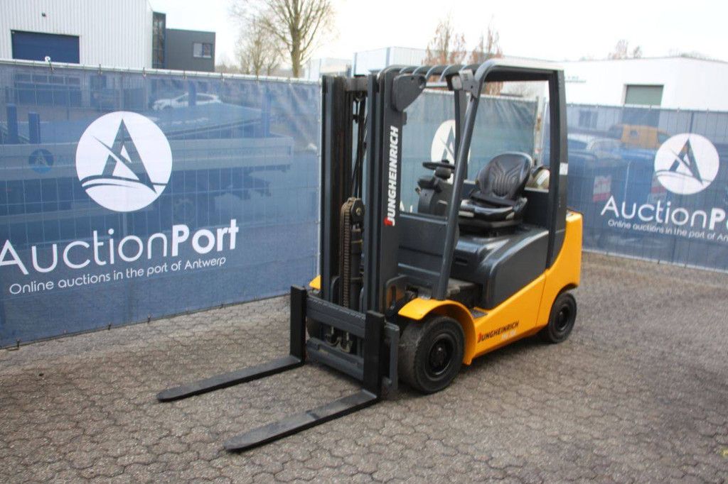 Forklift Jungheinrich TFG 320 LPG