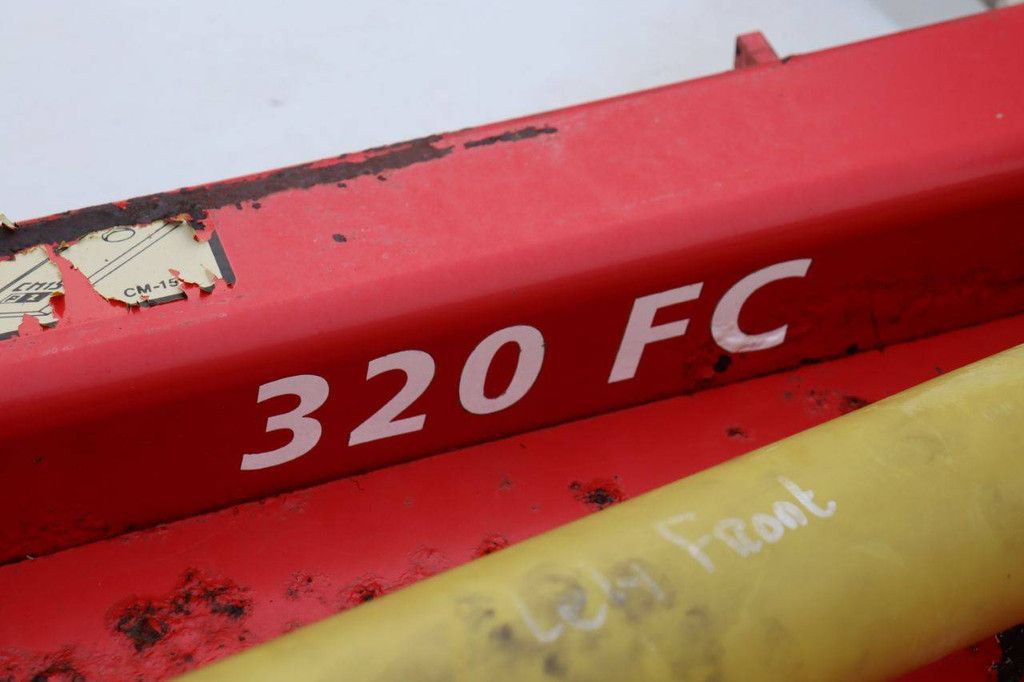 Disc mower Lely 320 FC 2014