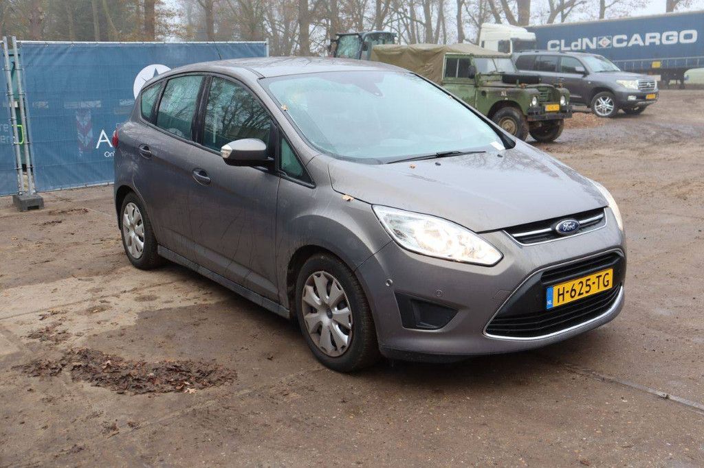 Ford C-MAX Petrol Station Wagon 2014