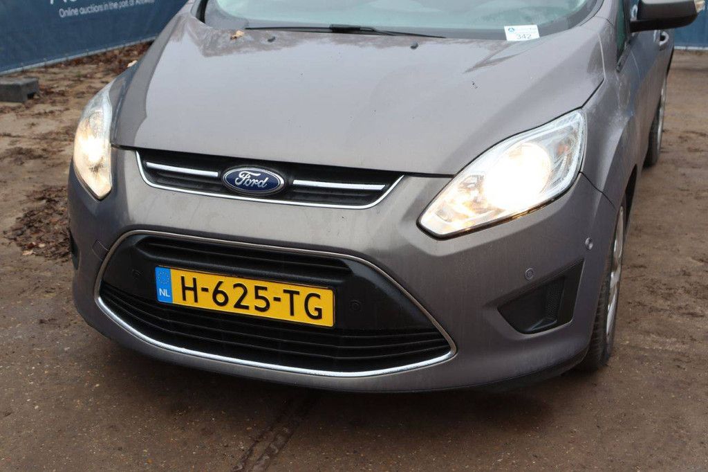 Ford C-MAX Petrol Station Wagon 2014