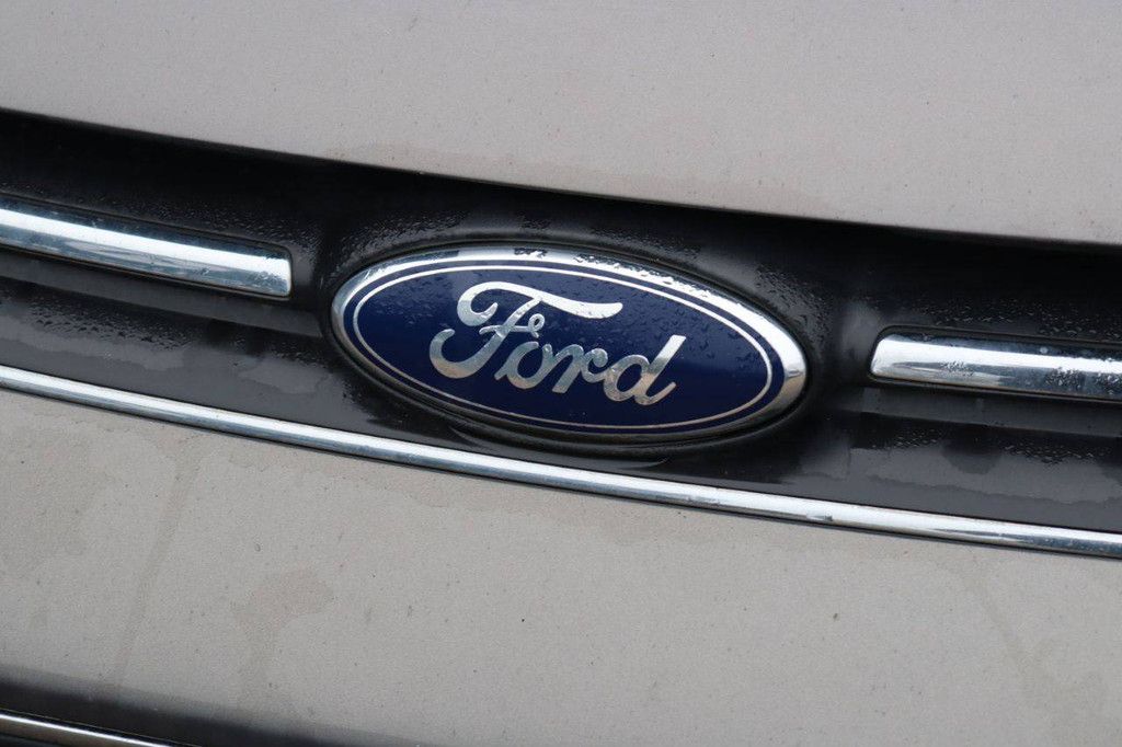 Ford C-MAX Petrol Station Wagon 2014