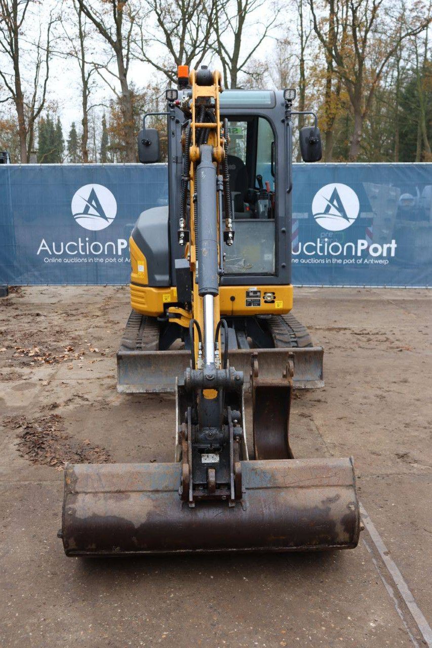 Raupenbagger XCMG XE27E Diesel 2022