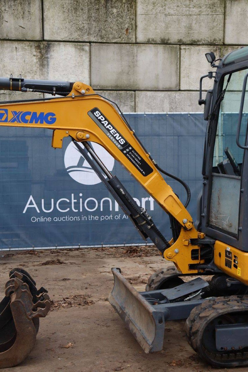 Raupenbagger XCMG XE27E Diesel 2022