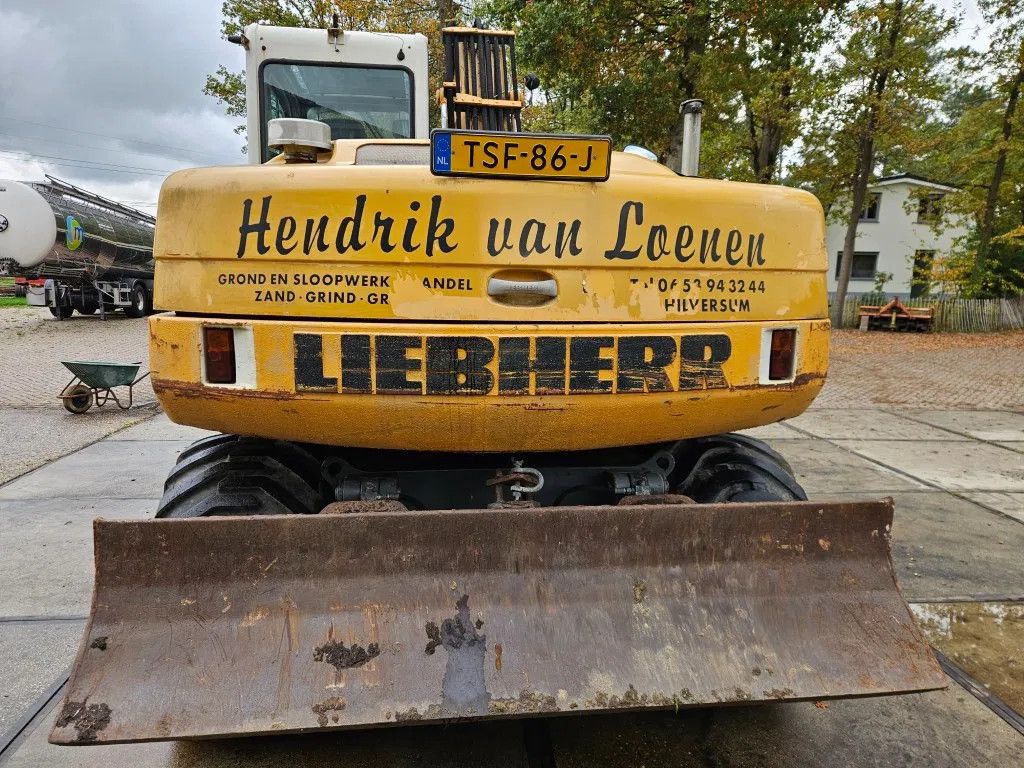 Liebherr A 314 mobiele graafmachine bandenkraan mobil bagger