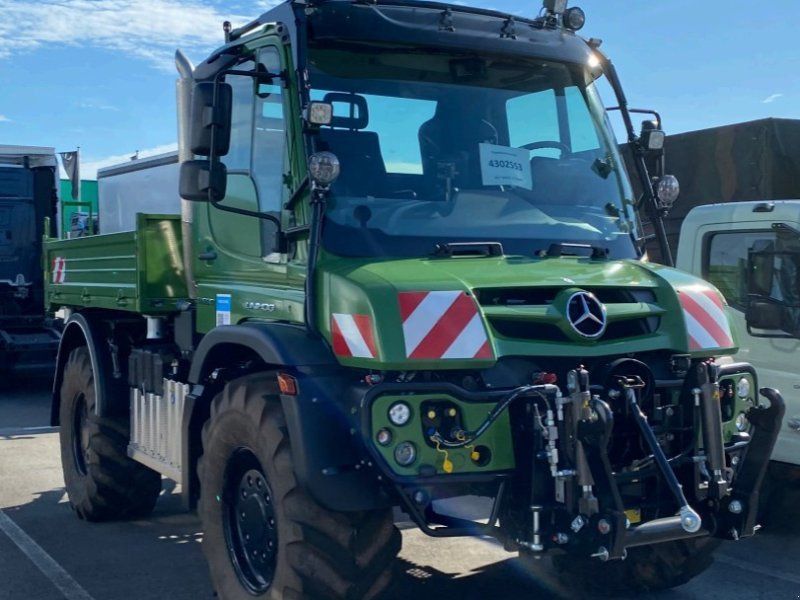 Mercedes-Benz Unimog U530