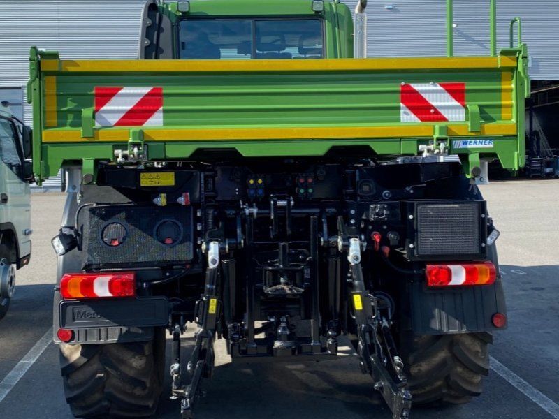 Mercedes-Benz Unimog U530