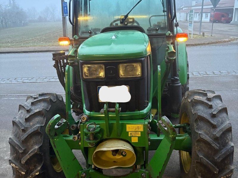 John Deere 5055E im Kundenauftrag