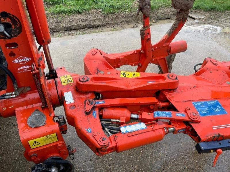 Kuhn VM121.5NSH