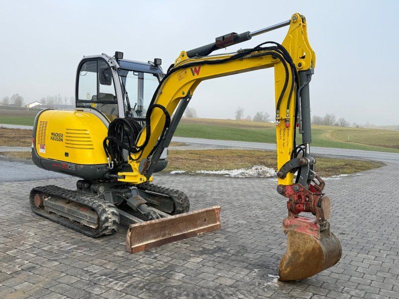 Wacker Neuson 3503 mit Powertilt
