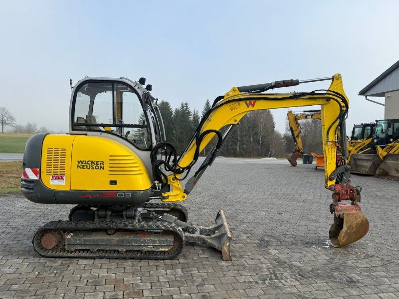 Wacker Neuson 3503 mit Powertilt
