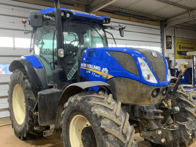 New Holland T7.165S RANGE COMMAND T4B