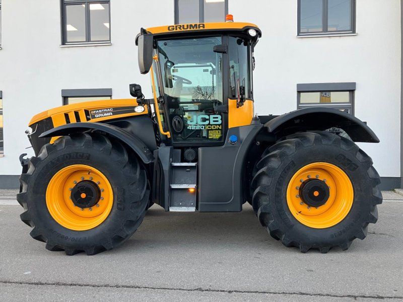 JCB Fastrac 4220 iCON